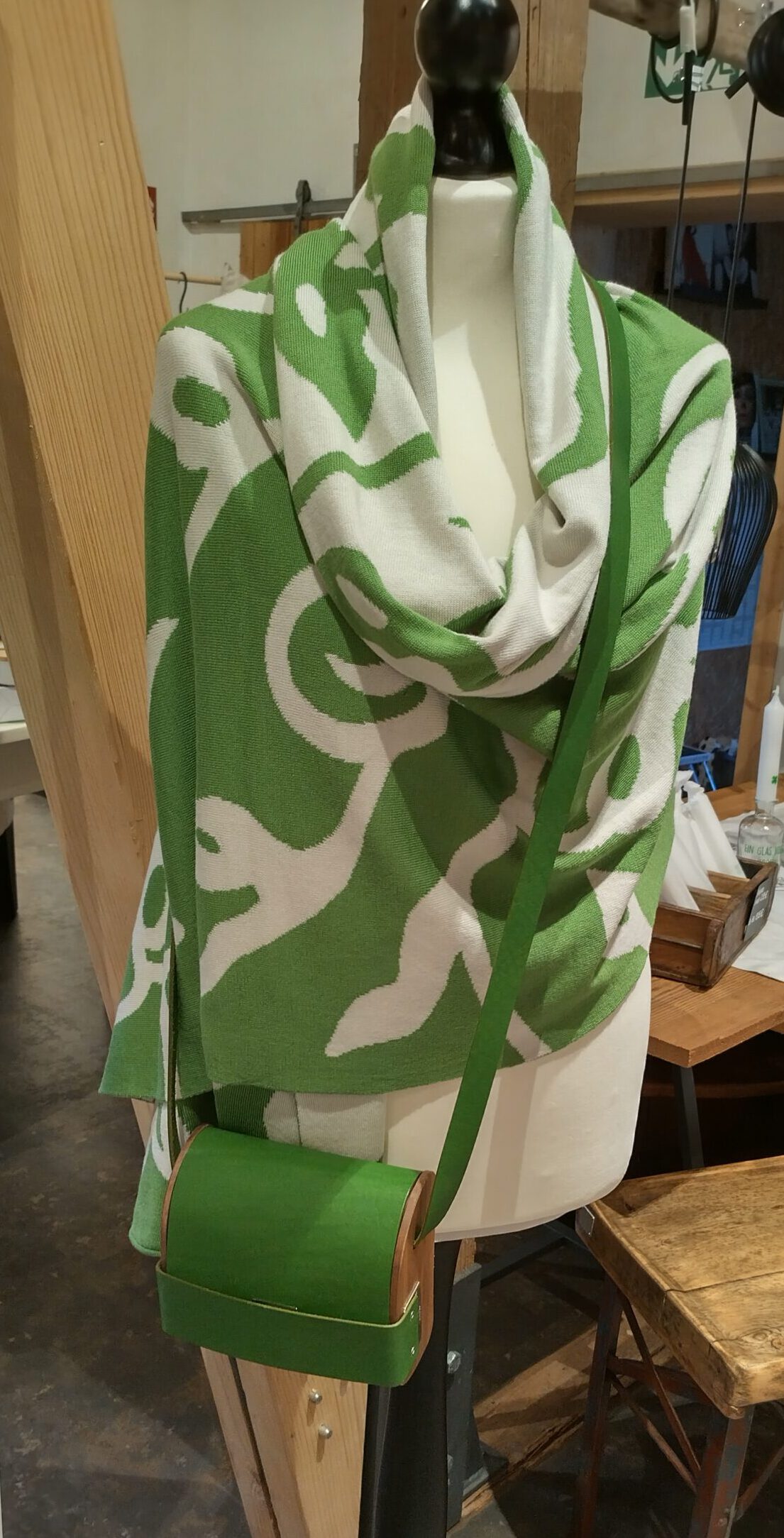 KNIT by Kerstin Naegler & Gali Fashion Design – 13. Dezember von 10 bis 16 Uhr